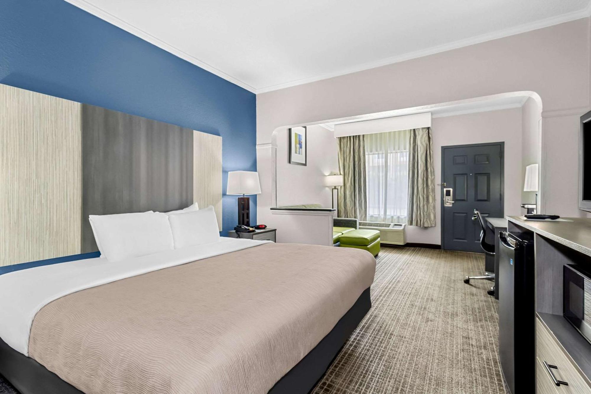 Quality Inn & Suites Florence Civic Center Esterno foto