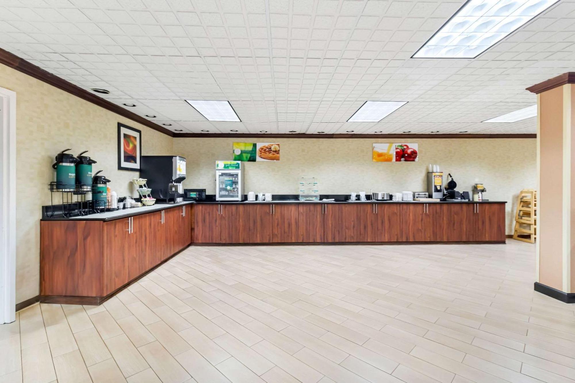 Quality Inn & Suites Florence Civic Center Esterno foto