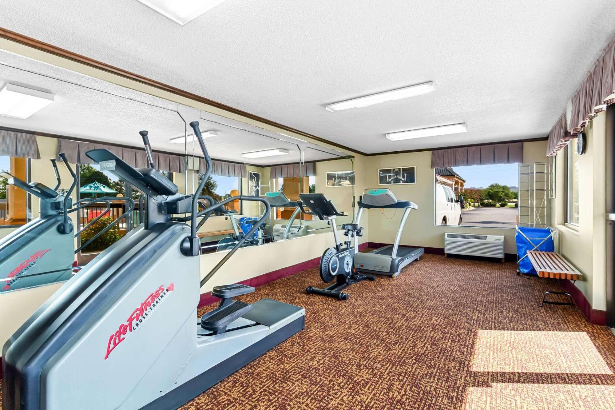 Quality Inn & Suites Florence Civic Center Esterno foto