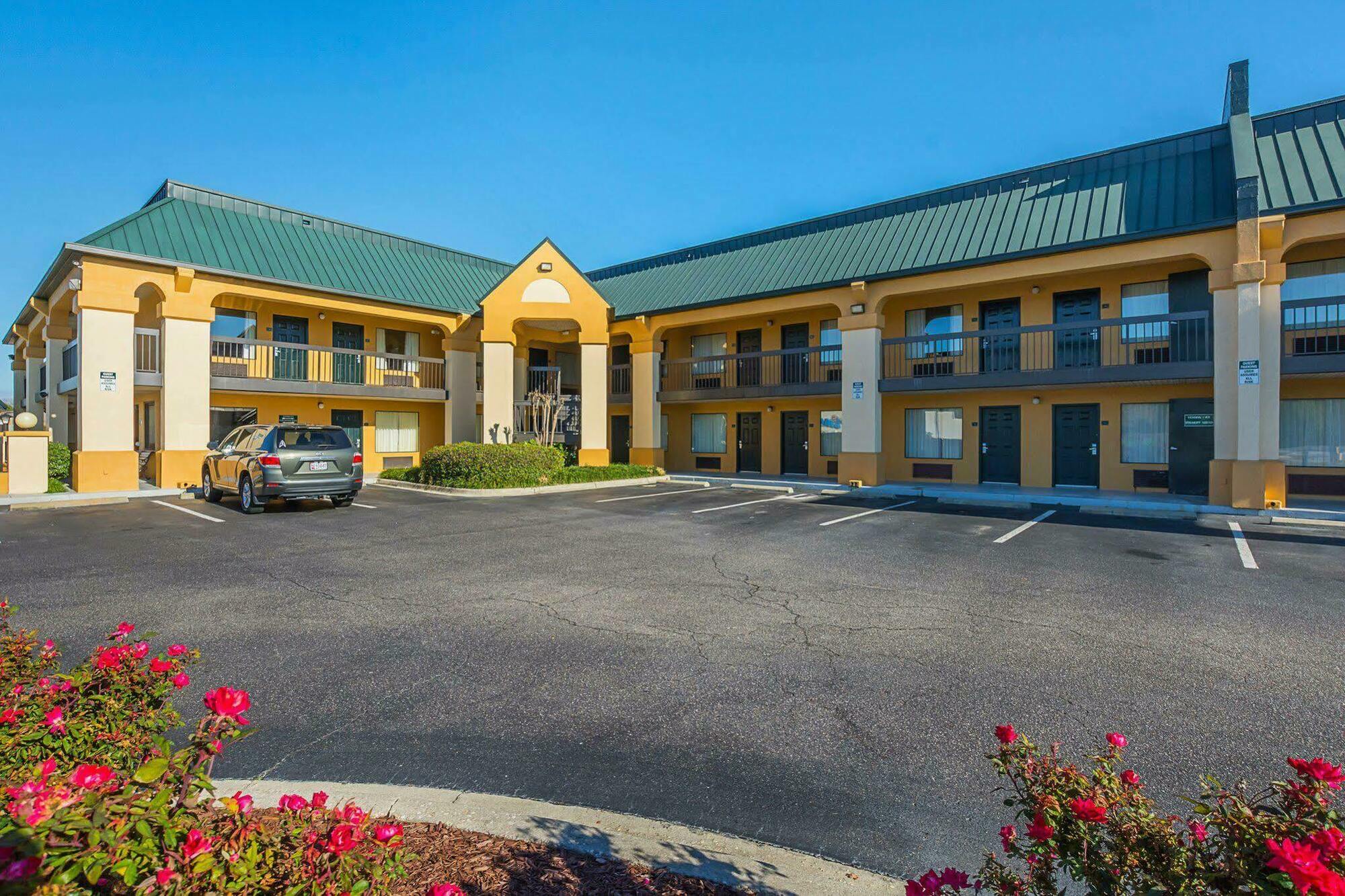 Quality Inn & Suites Florence Civic Center Esterno foto