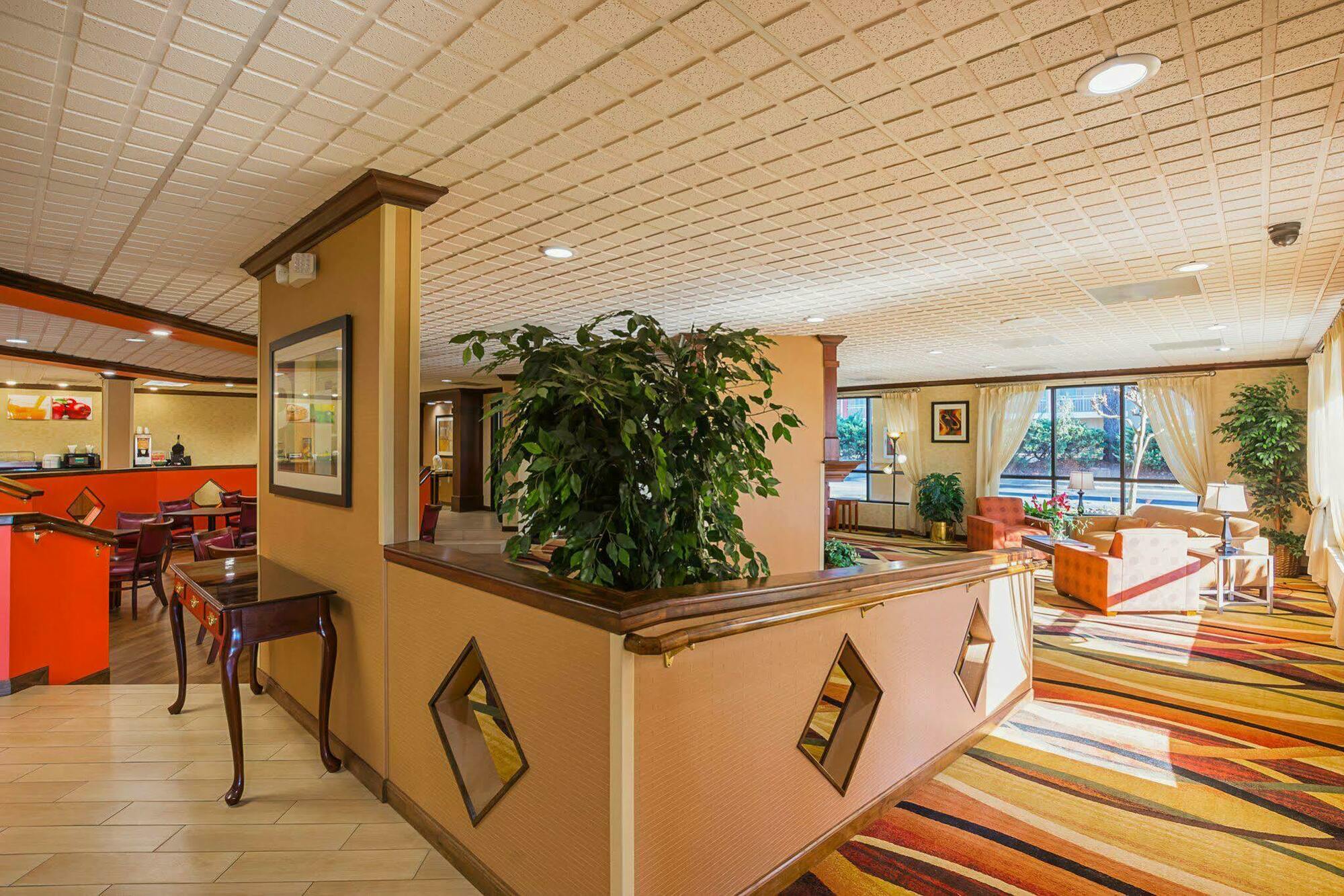 Quality Inn & Suites Florence Civic Center Esterno foto